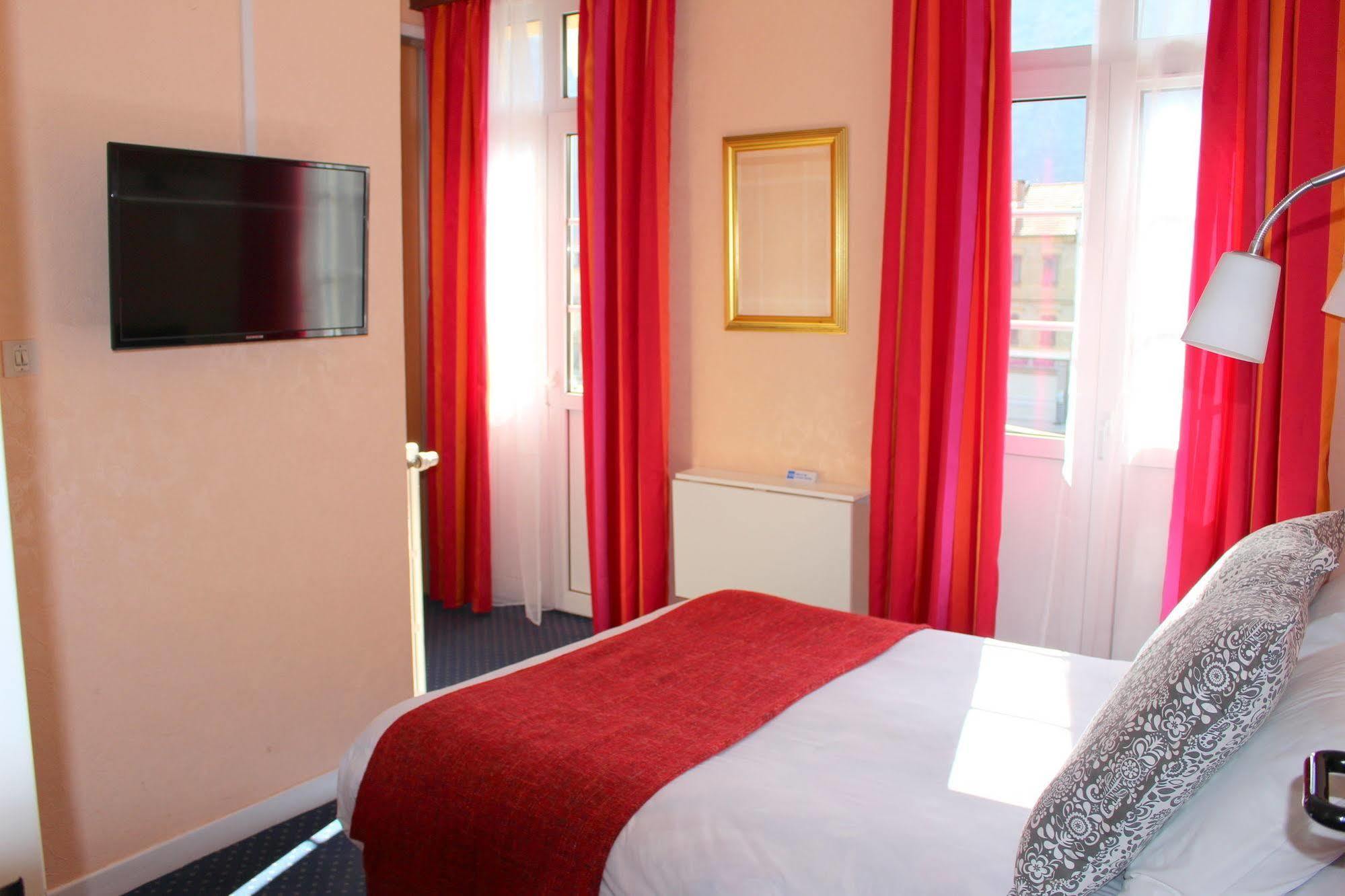 Hôtel Confort Tarascon-sur-Ariège Exterior foto